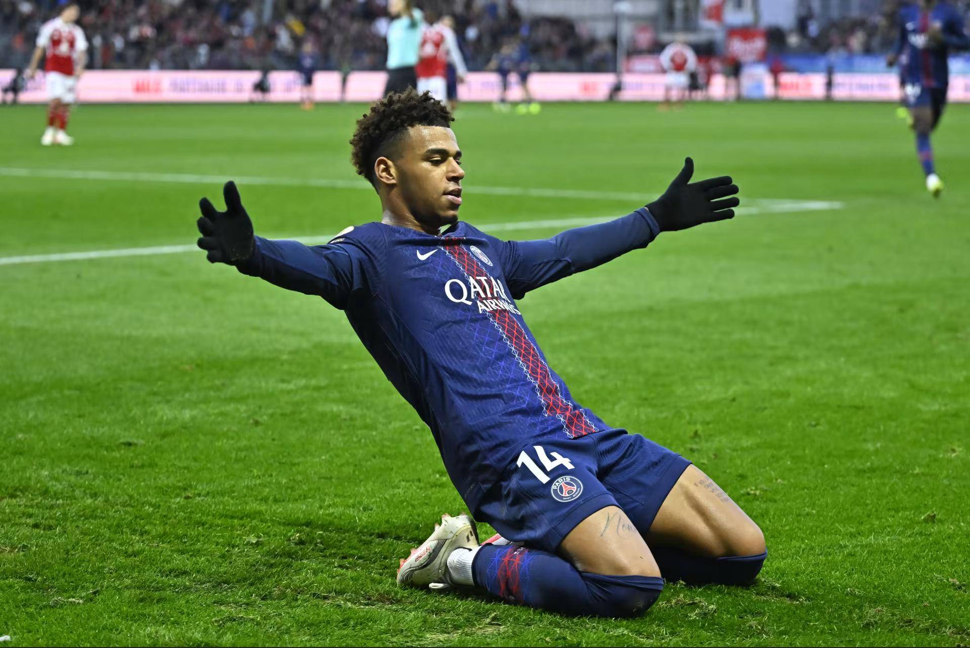 中国官网-巴黎圣日耳曼大胜里昂，继续领跑积分榜的简单介绍